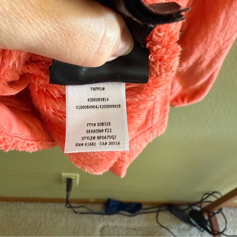 The North Face Osito Fleece Jacket in Orange Size XS - Picture 4 of 4